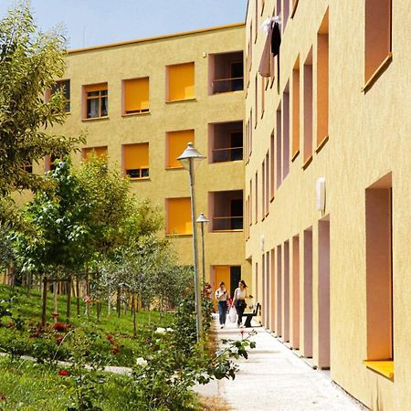 Comfy Studio At 'Mangalem21 Complex' Parking-Wifi-Ac-View Tirana Buitenkant foto