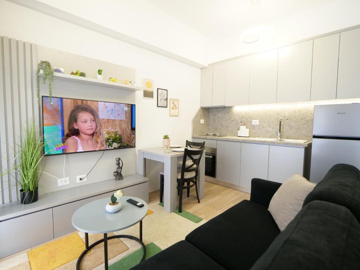 Comfy Studio At 'Mangalem21 Complex' Parking-Wifi-Ac-View Tirana Buitenkant foto